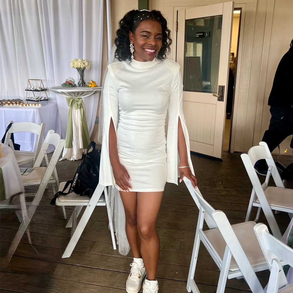 Elegant White Women's Bridal Reception Dress